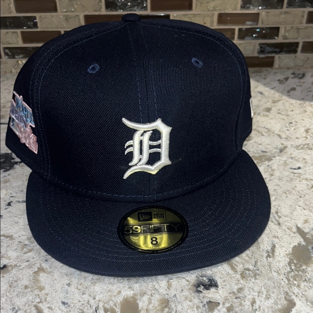 Black Fitted Detroit MLB Cap with White Logo
